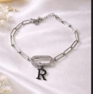 Stainlless Steel Silver Paperclip.Inital Letter R Bracelet